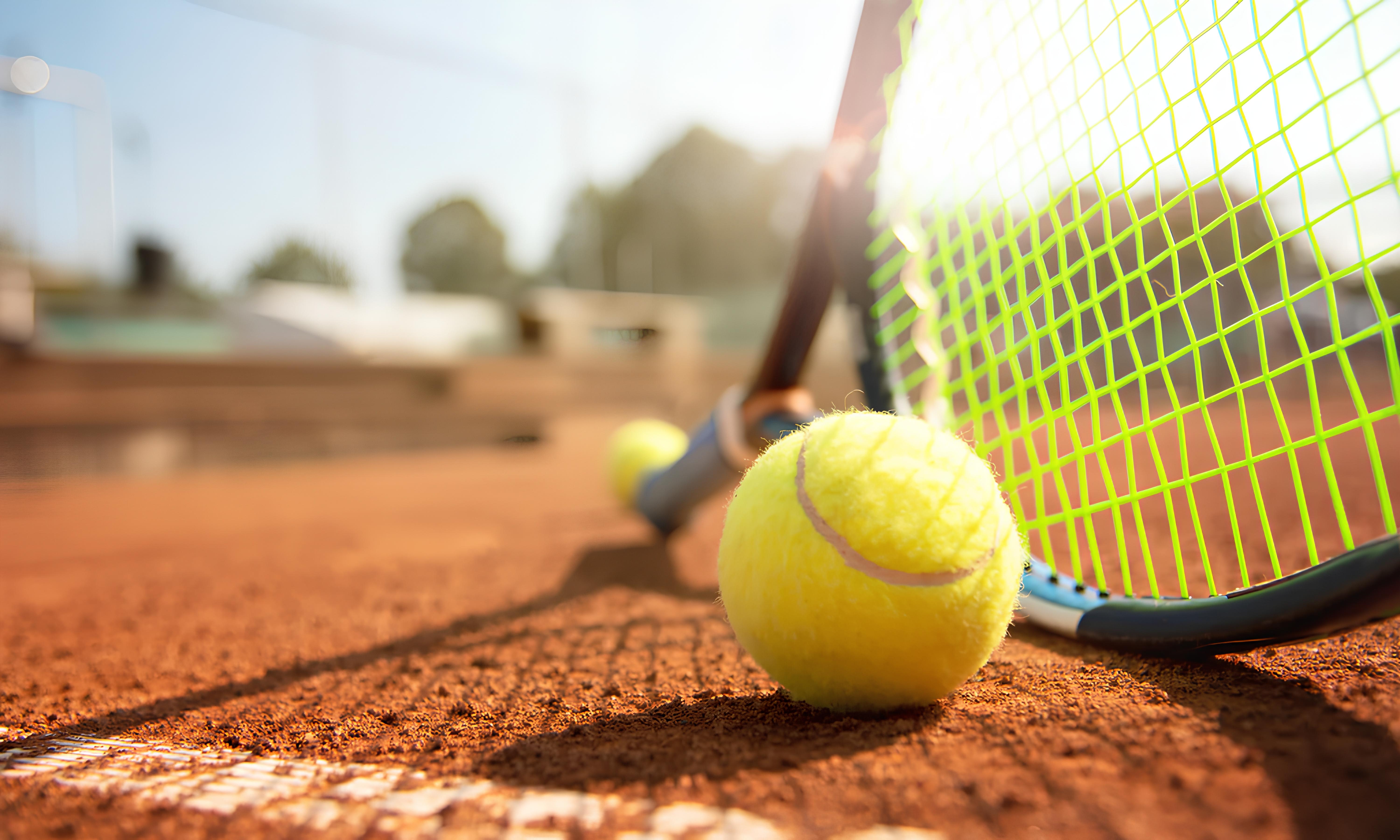 TENNIS 